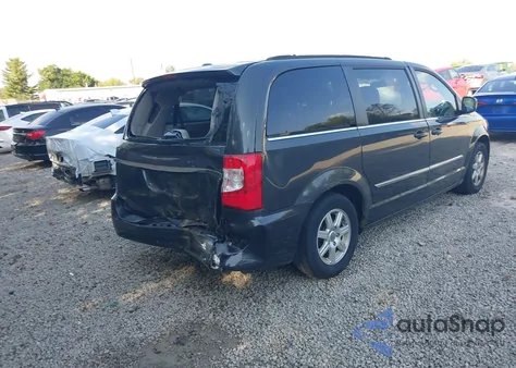 2011 Chrysler Town & Country Touring z USA, uszkodzony, nr VIN 2A4RR5DGXBR734777